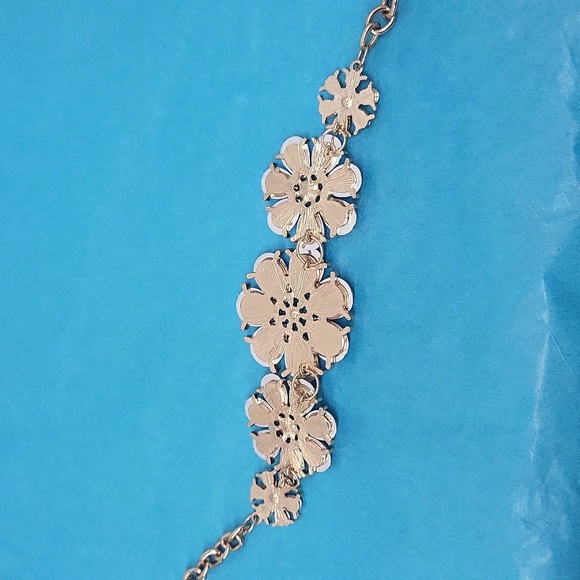 Statement Floral Embellished Rhinestone Necklace - Picture 9 of 10